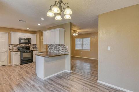 406 N Front St, Noble, OK 73068 photo 8