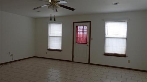 2313 Galaxy Dr, Altus, OK 73521 photo 10