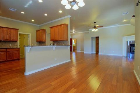 108 Southpointe Ave, Tuttle, OK 73089 photo 9