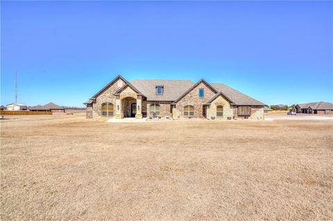 749 Hannah Dr, Tuttle, OK 73089 photo 2