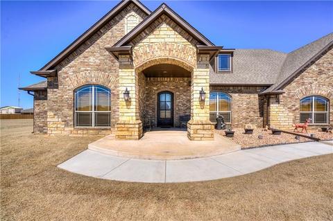 749 Hannah Dr, Tuttle, OK 73089 photo 1