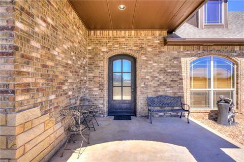 749 Hannah Dr, Tuttle, OK 73089 photo 4