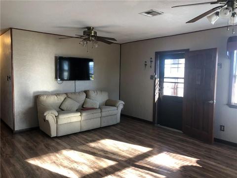 814 E 7th St, Olustee, OK 73560 photo 5