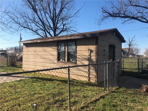 814 E 7th St, Olustee, OK 73560 photo 23