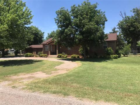 814 E 7th St, Olustee, OK 73560 photo 1