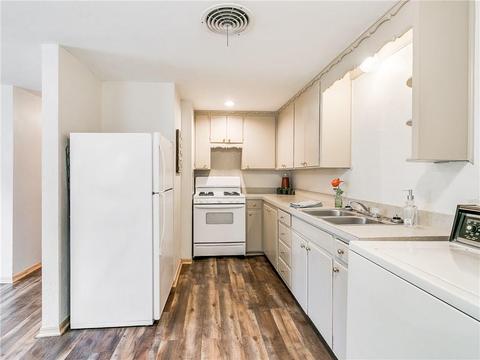 1822 E Harrison Ave, Guthrie, OK 73044 photo 13