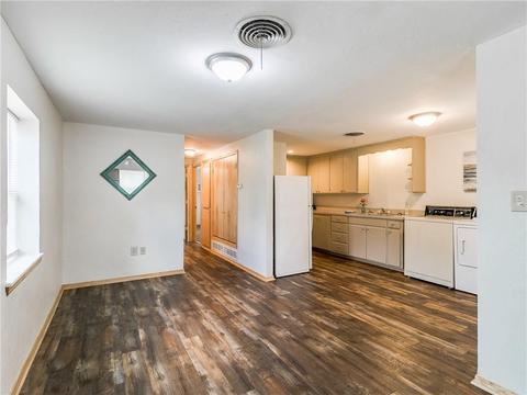 1822 E Harrison Ave, Guthrie, OK 73044 photo 7