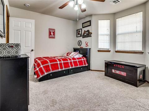 1004 SW 24th St, Moore, OK 73170 photo 17