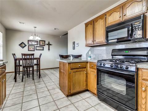 1004 SW 24th St, Moore, OK 73170 photo 10