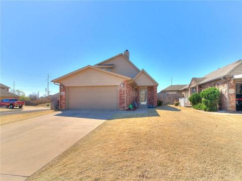 1004 SW 24th St, Moore, OK 73170 photo 1