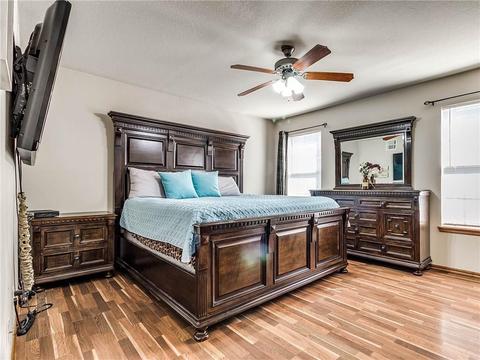 1004 SW 24th St, Moore, OK 73170 photo 6