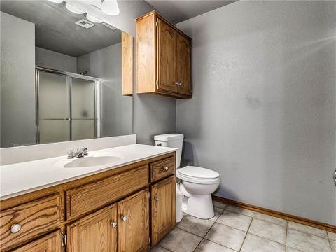 1004 SW 24th St, Moore, OK 73170 photo 7