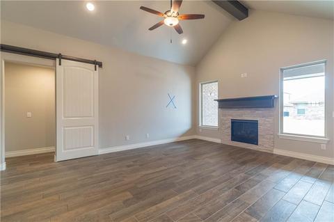 1012 NE 34th Ter, Moore, OK 73160 photo 10
