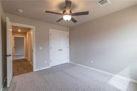 1012 NE 34th Ter, Moore, OK 73160 photo 3