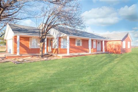 33008 E County Road 1350, Willow, OK 73673 photo 2