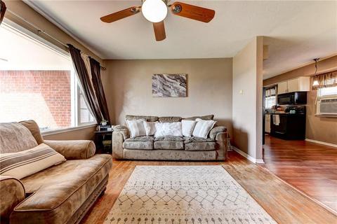 314 E Hill Dr, Guthrie, OK 73044 photo 4