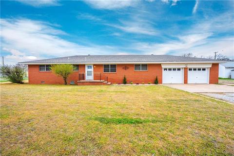 603 SW 4th St, Tuttle, OK 73089 photo 1