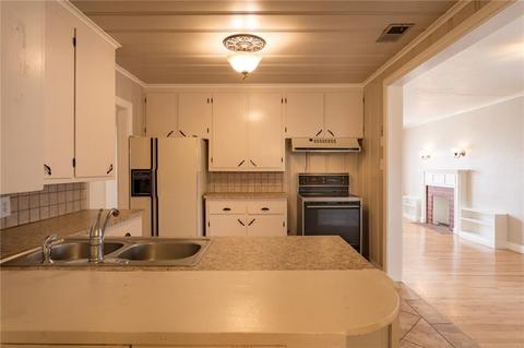 935 Elm St, Altus, OK 73521 photo 11