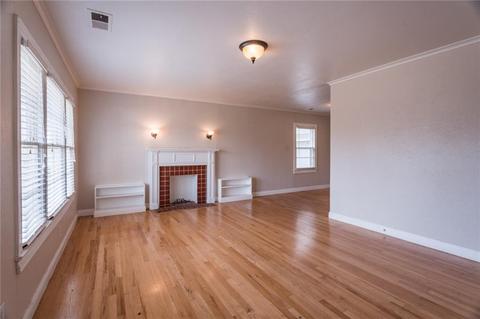 935 Elm St, Altus, OK 73521 photo 4