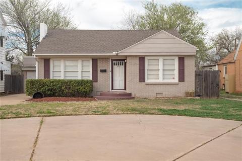 935 Elm St, Altus, OK 73521 photo 2
