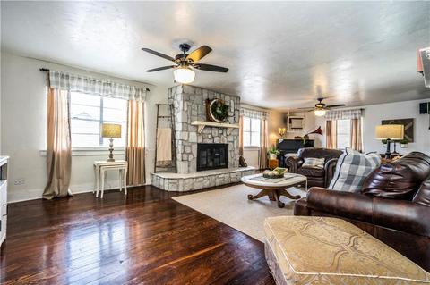 612 E Washington Ave, Guthrie, OK 73044 photo 7