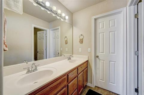 2004 Pelham Dr, Norman, OK 73071 photo 29