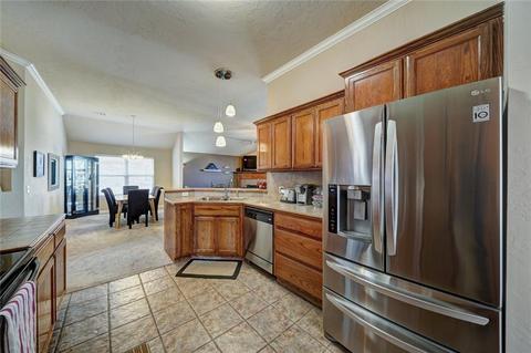 2004 Pelham Dr, Norman, OK 73071 photo 10