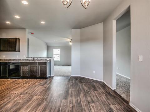 2017 Bosc Dr, Newcastle, OK 73065 photo 1