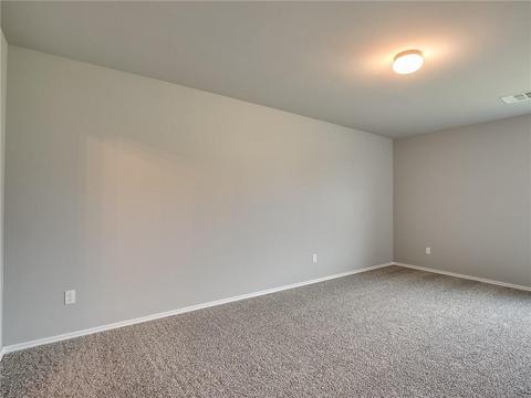 2017 Bosc Dr, Newcastle, OK 73065 photo 4