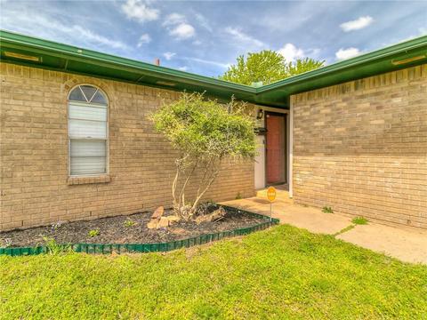 806 Ridgeway Dr, Yukon, OK 73099 photo 3