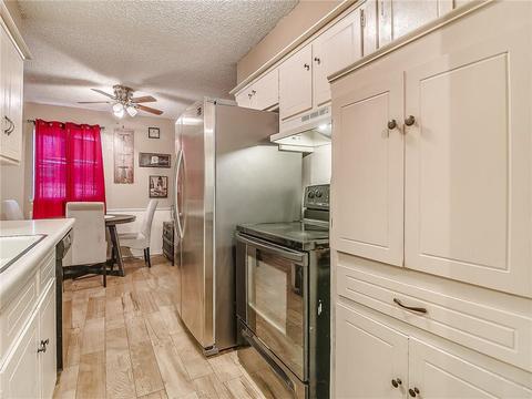 806 Ridgeway Dr, Yukon, OK 73099 photo 13