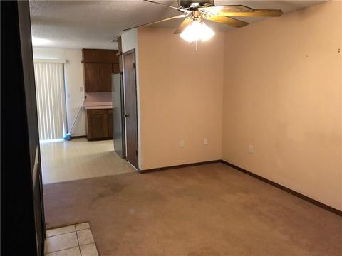310 W Meek St, Wayne, OK 73095 photo 3