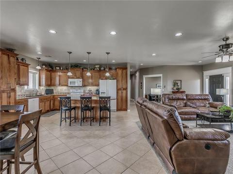 1209 Kingston St, Tuttle, OK 73089 photo 9