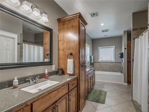 1209 Kingston St, Tuttle, OK 73089 photo 25
