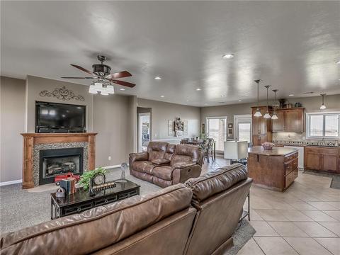 1209 Kingston St, Tuttle, OK 73089 photo 6