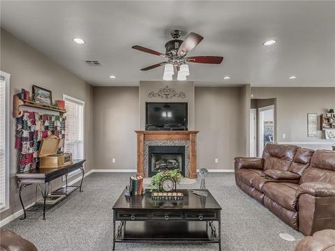 1209 Kingston St, Tuttle, OK 73089 photo 5