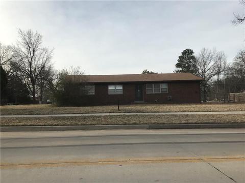 848 E Boyd St, Norman, OK 73071 photo 2