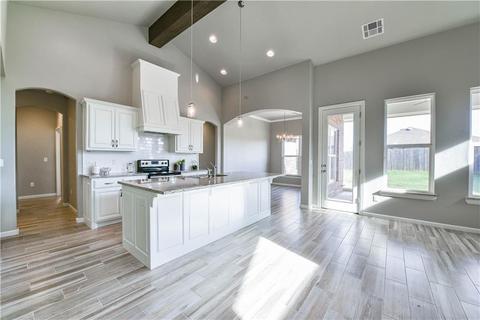 409 Perth Ct, Norman, OK 73069 photo 2