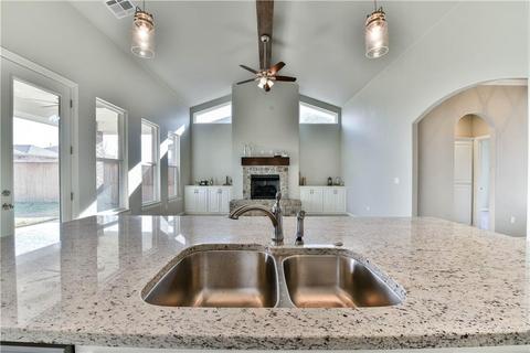409 Perth Ct, Norman, OK 73069 photo 5