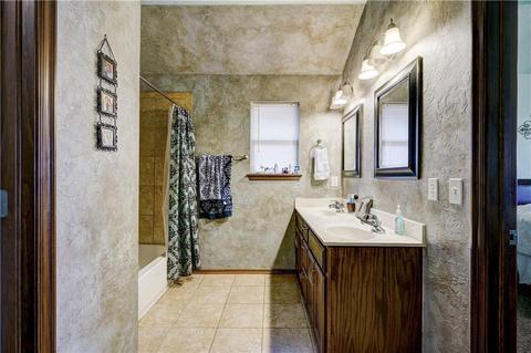 1908 Hebron Ct, Yukon, OK 73099 photo 21
