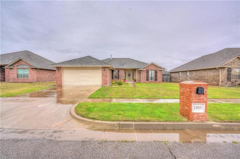 1908 Hebron Ct, Yukon, OK 73099 photo 2