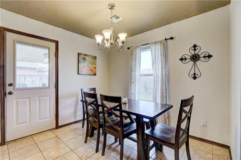 1908 Hebron Ct, Yukon, OK 73099 photo 14