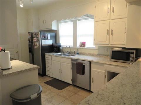 1302 S 9th St, Chickasha, OK 73018 photo 8