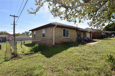 307 E Hill Dr, Guthrie, OK 73044 photo 3