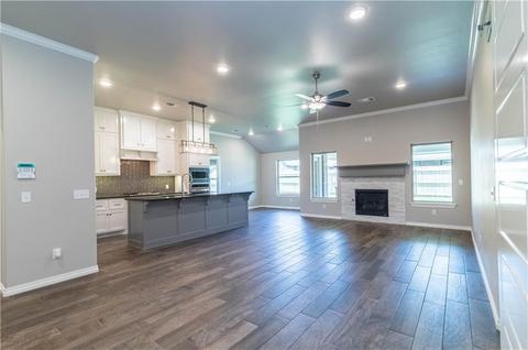 1009 NE 33rd Ter, Moore, OK 73160 photo 6