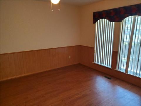 3922 N Thompkins Ave, Bethany, OK 73008 photo 4