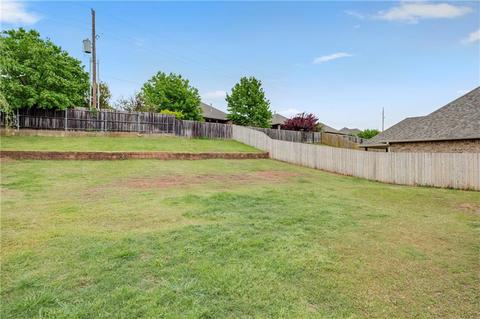 900 Bryan Dr, Moore, OK 73160 photo 32