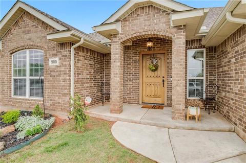 900 Bryan Dr, Moore, OK 73160 photo 2