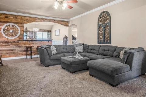 900 Bryan Dr, Moore, OK 73160 photo 4