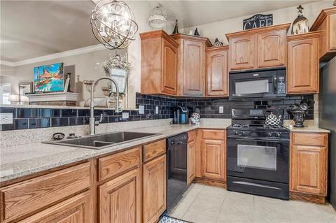 900 Bryan Dr, Moore, OK 73160 photo 15